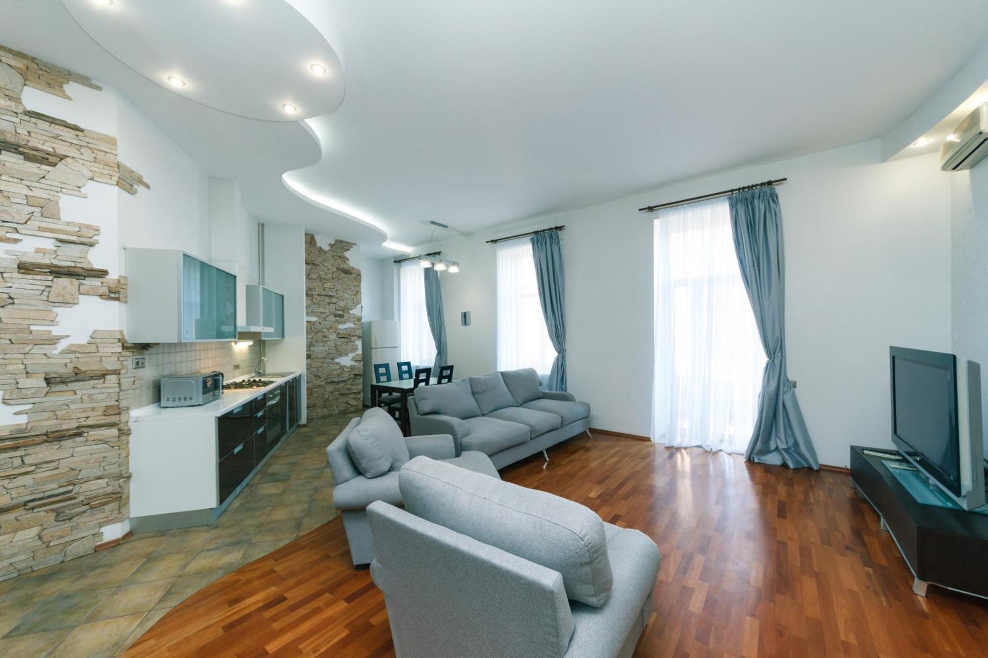 Lux Near Maidan, Khreschutyk 3Br Apartment เคียฟ ภายนอก รูปภาพ